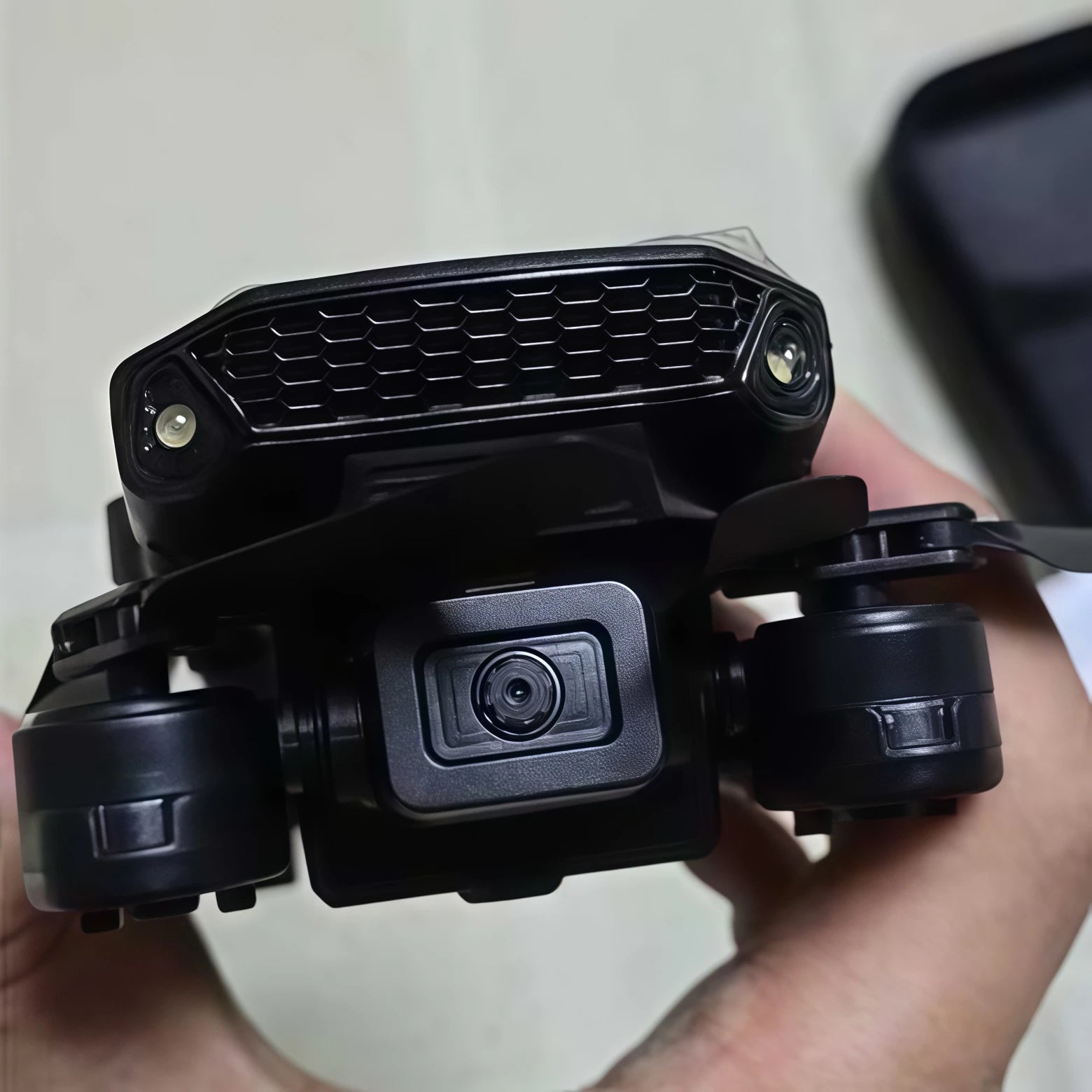 Professional Drone E88 4K Wide-Angle HD 1080P Camera WiFi FPV Height Hold Foldable RC Drone Quadrotor Helicopter Children's Toys
